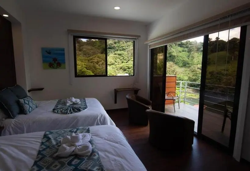 レイクビュースタンダードルーム, Burbi Lake Lodge Monteverde