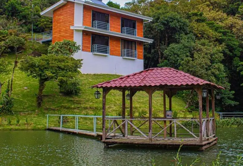マウンテンビュースタンダードルーム, Burbi Lake Lodge Monteverde
