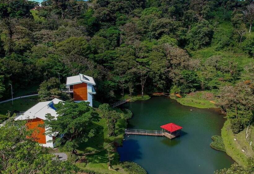חדר סטנדרט עם מרפסת, Burbi Lake Lodge Monteverde