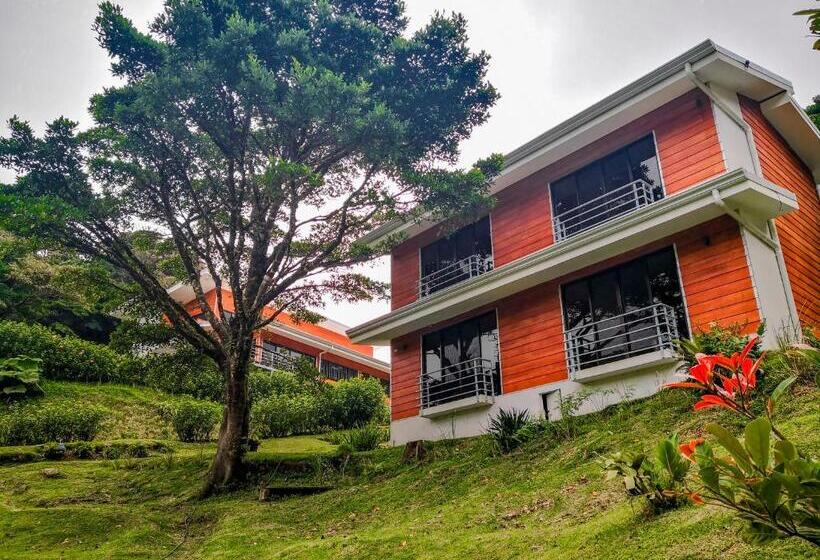 חדר סטנדרט עם מרפסת, Burbi Lake Lodge Monteverde