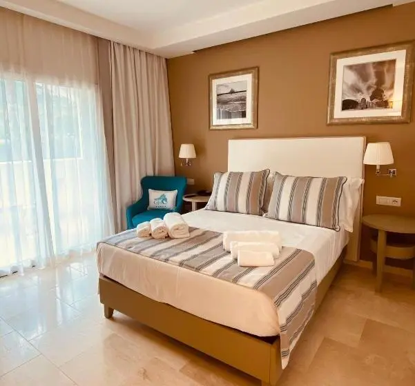Superior-huone, Grand Hotel Cannigione
