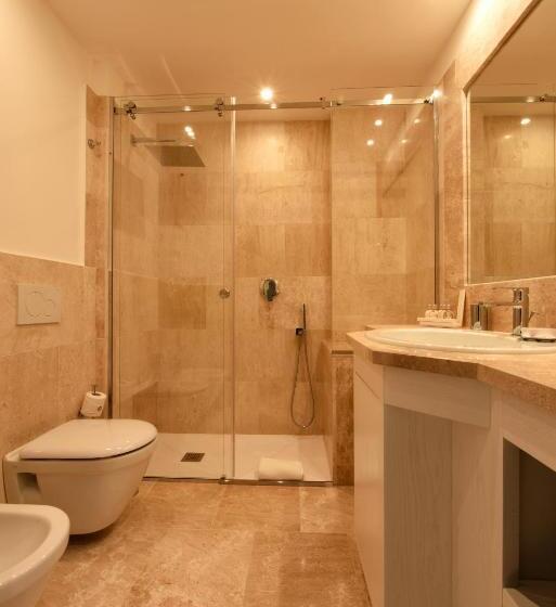 חדר דלוקס עם מרפסת נוף לים, Grand Hotel Cannigione