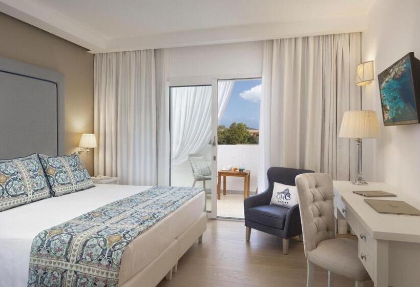 חדר דלוקס עם מרפסת נוף לים, Grand Hotel Cannigione