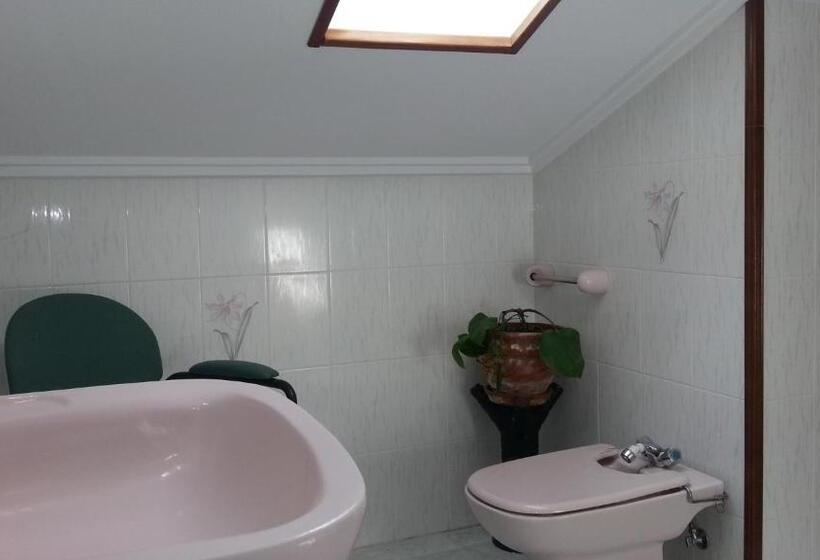 스탠다드 싱글 룸 공동욕실, Pension Paulina