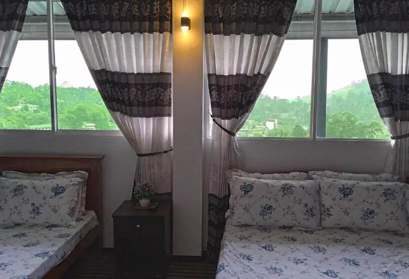 スタンダードトリプルルーム, Lucky Star View Inn