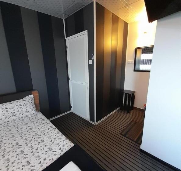 Номер Стандарт Трехместный, Lucky Star View Inn