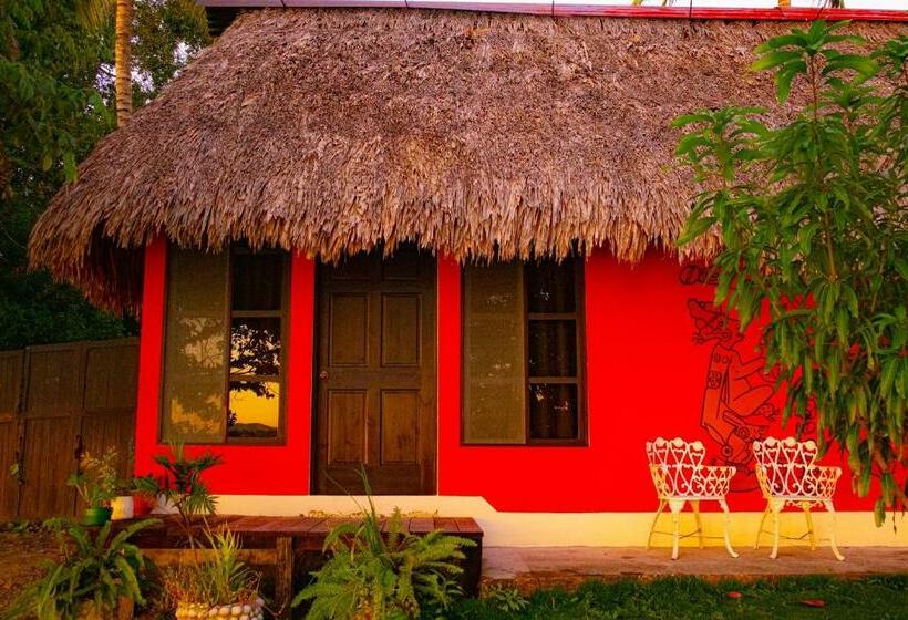 اتاق استاندارد با چشمانداز دریاچه, Mayan Spirit