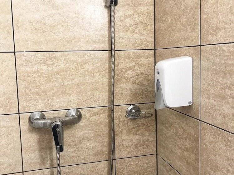 غرفة عائلية, Smart Rooms