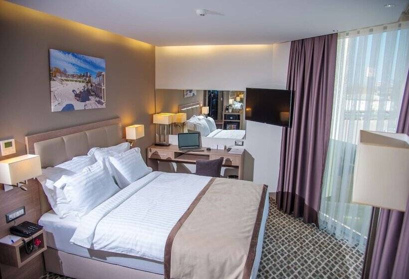스탠다드 룸 더블 침대, Best Western Premier Plovdiv Hills
