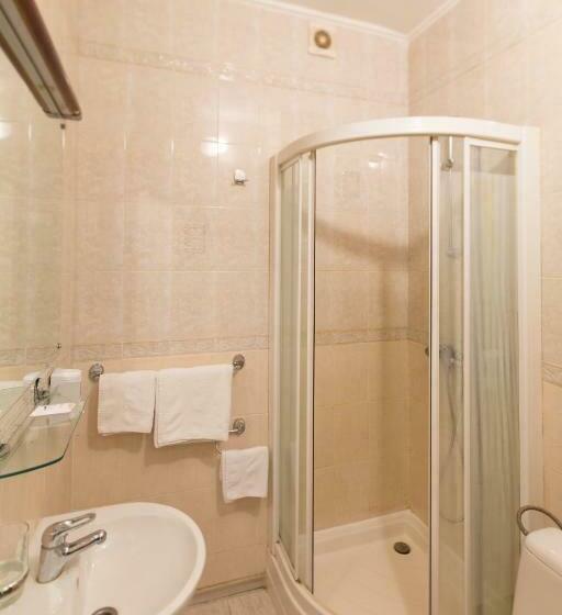 اتاق استاندارد یک نفره, Zhayvir