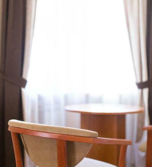 اتاق استاندارد یک نفره, Zhayvir