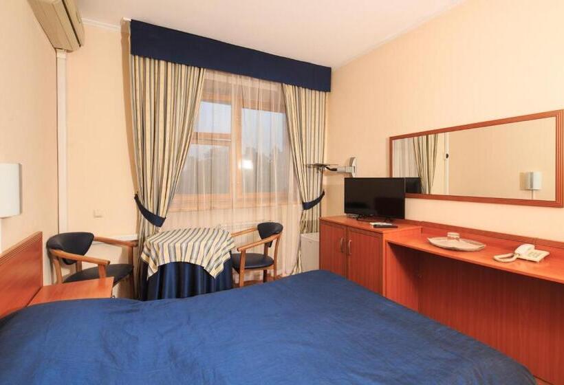 اتاق استاندارد, Zhayvir