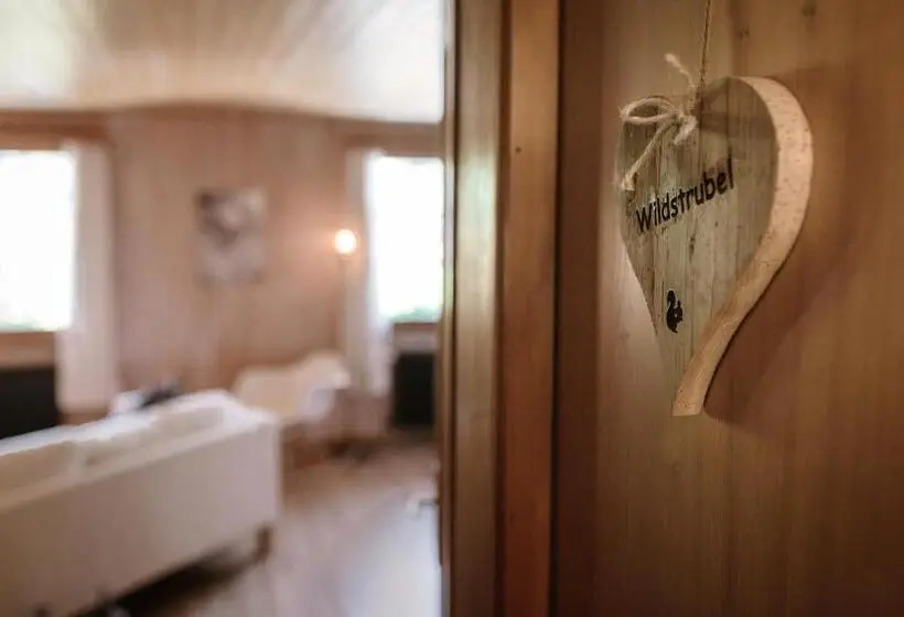 スタンダードトリプルルーム, Wildstrubel Lodge