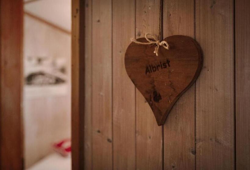 标准单人间, Wildstrubel Lodge