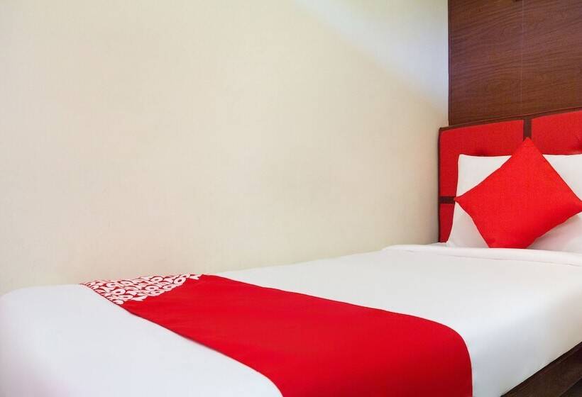 חדר סטנדרט יחיד, Oyo 153 Monclaire Suites