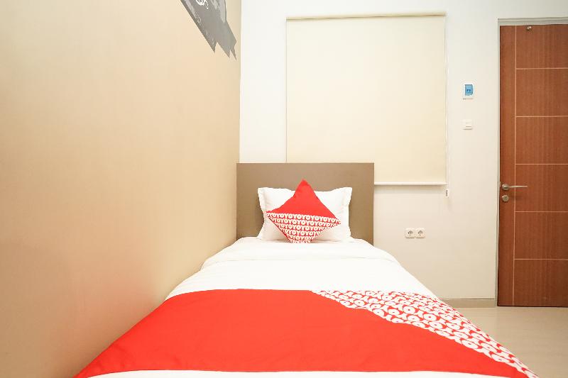 Quarto Estandar Individual, Oyo 614 Graha 8 Syariah