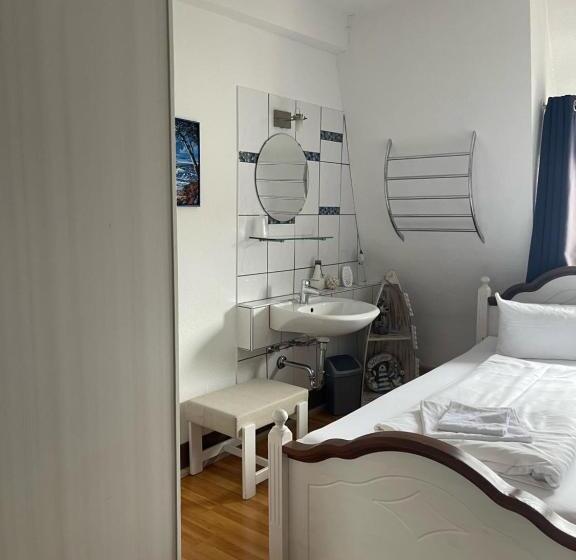 חדר סטנדרט חדר אמבטיה משותף, Linde Restaurant &