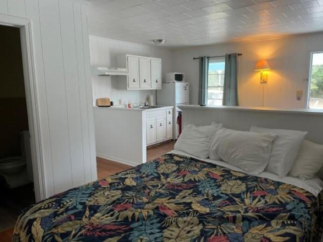 Студия Стандарт, Swell Motel