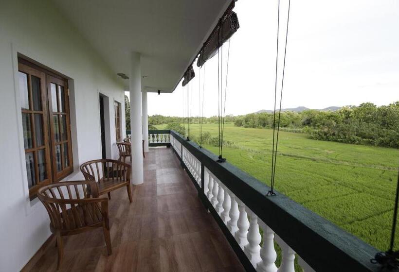 デラックストリプルルーム, Mailagama Cinnamon Residence