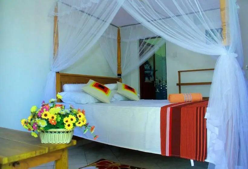 Deluxe Zimmer, Thusitha S Nest