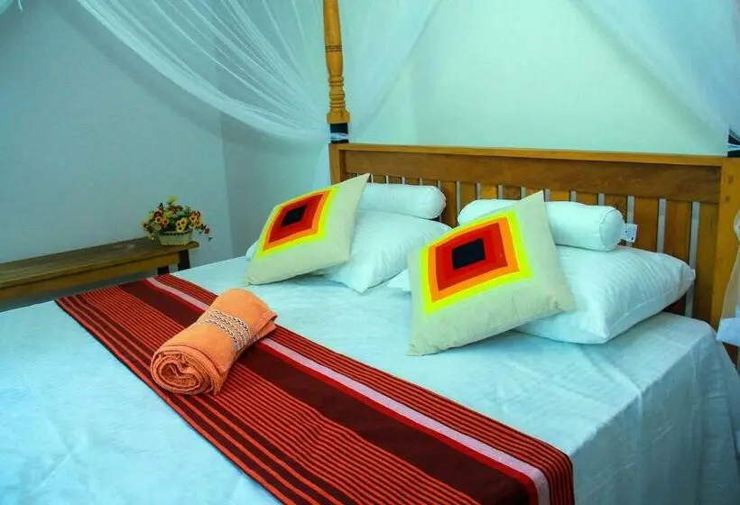Deluxe Zimmer, Thusitha S Nest