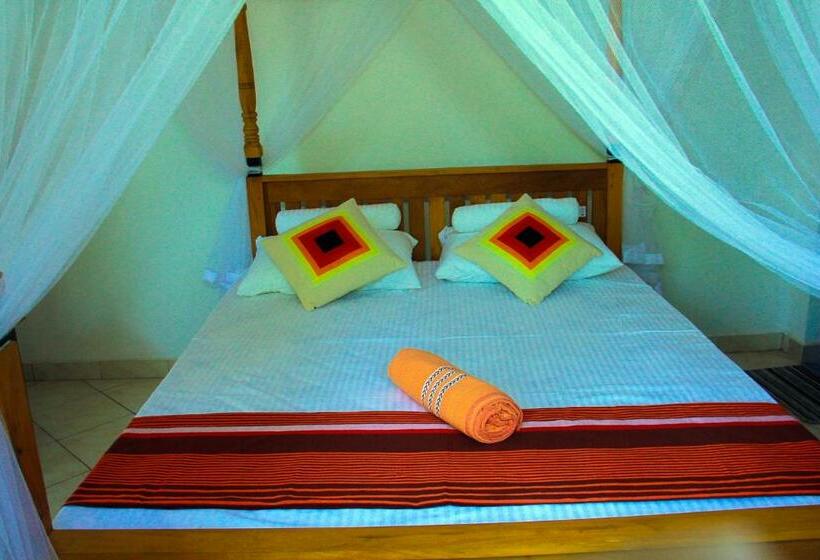 غرفة ديلوكس, Thusitha S Nest