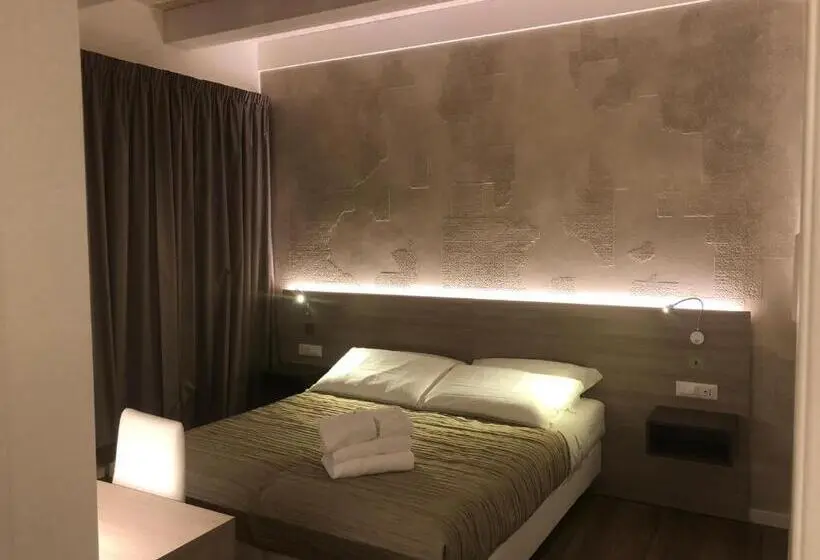 اتاق استاندارد با تراس, Casablanca