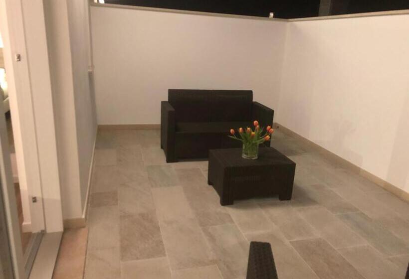 חדר סטנדרט עם טרסה, Casablanca