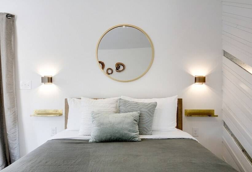 Хижина, Lucky Arrow Retreat  Dripping Springs