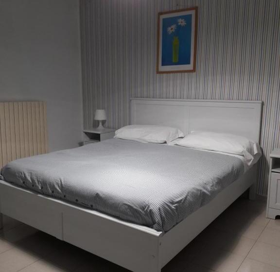 Трехместный Номер Базовый, B&b La Villa