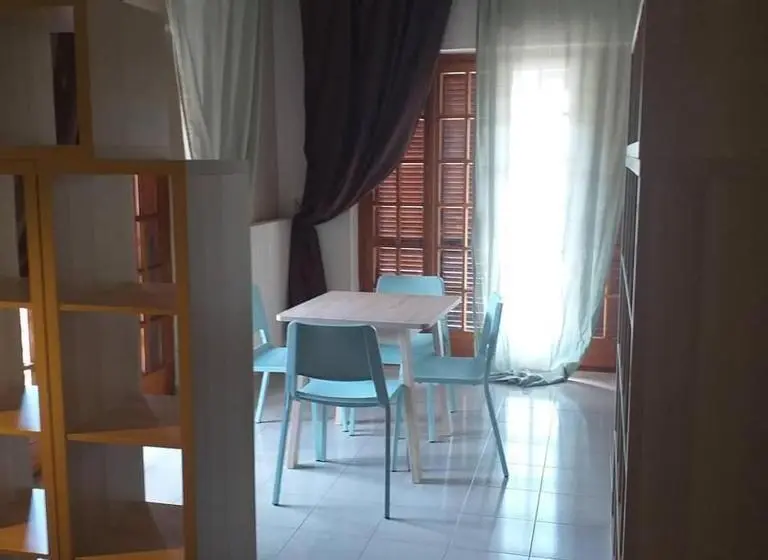 اتاق راحتی سه تخته, B&b La Villa