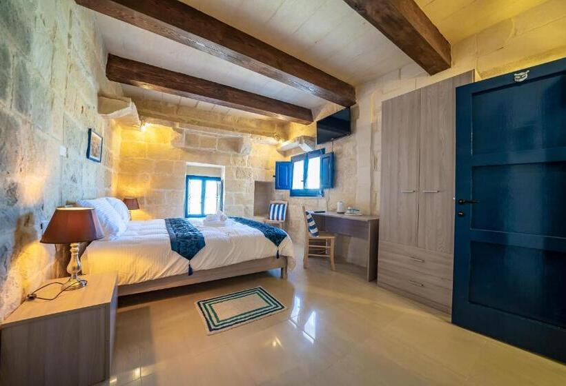 اتاق استاندارد, Ta Pinu Guesthouse