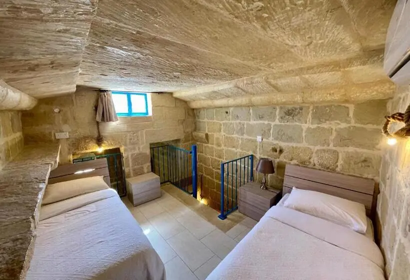 سوییت خانوادگی, Ta Pinu Guesthouse