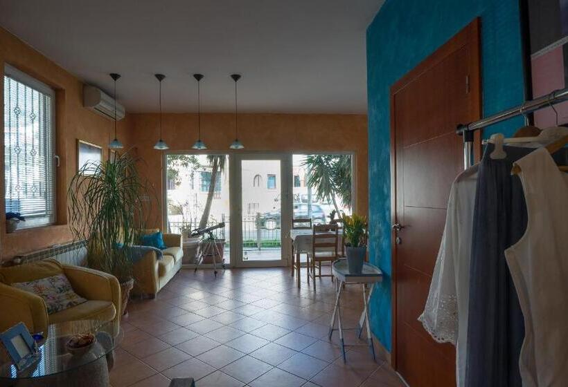 Deluxe Suite King Bed, Astakos Apartments Budva