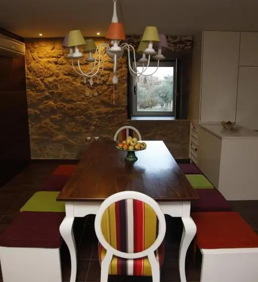 庭の見えるスタンダードトリプルルーム, Casas Do Regato