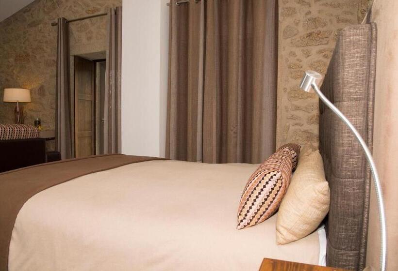 スイート, Casas Do Regato