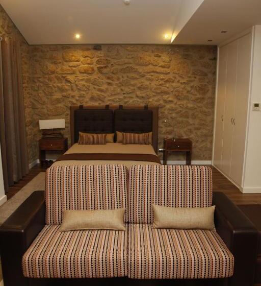 Люкс, Casas Do Regato