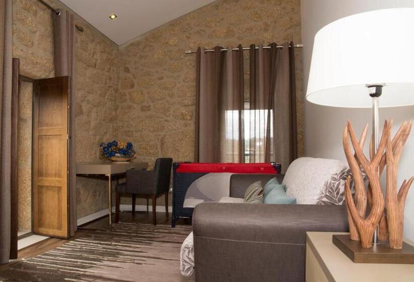 Дом 4 Спальни, Casas Do Regato