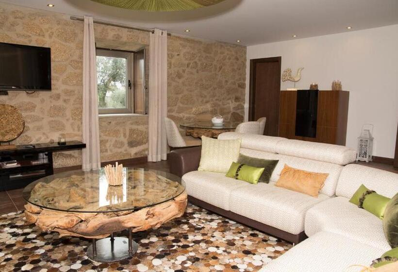 Дом 4 Спальни, Casas Do Regato