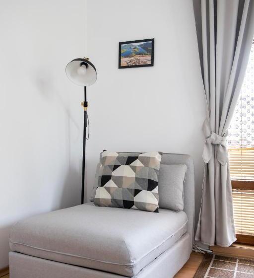 Номер Стандарт Трехместный, Guest House Rossy