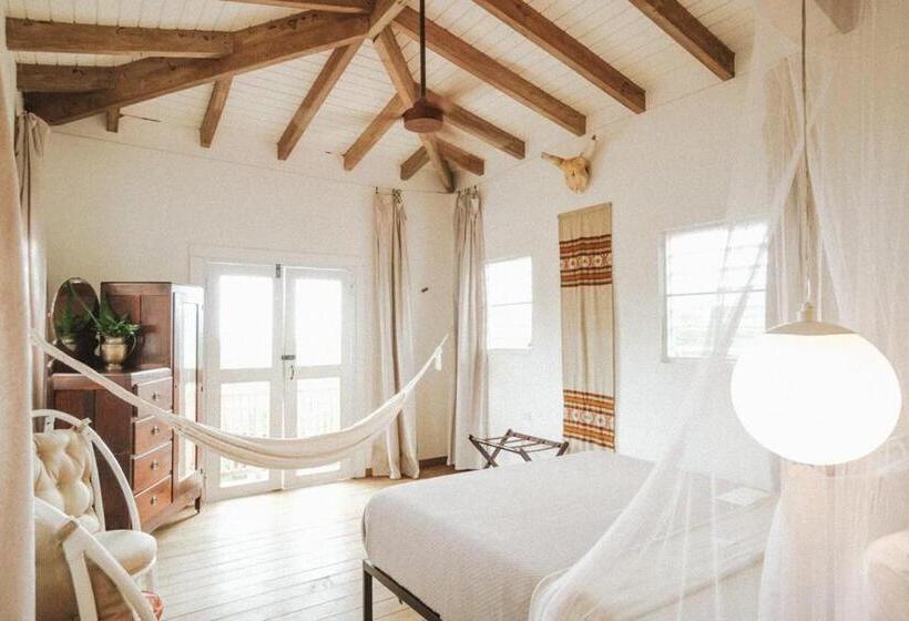 ویلای 2 خوابه, Finca Victoria