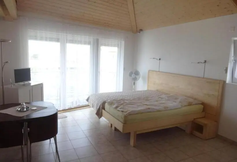 スタンダードルーム, Bed And Breakfast Prilly Lausanne