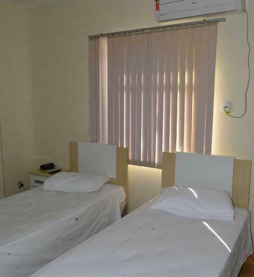 豪华单人间, D' Lucca