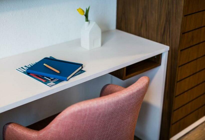 스탠다드 스튜디오, Uptown Suites Extended Stay Tampa Fl   Riverview
