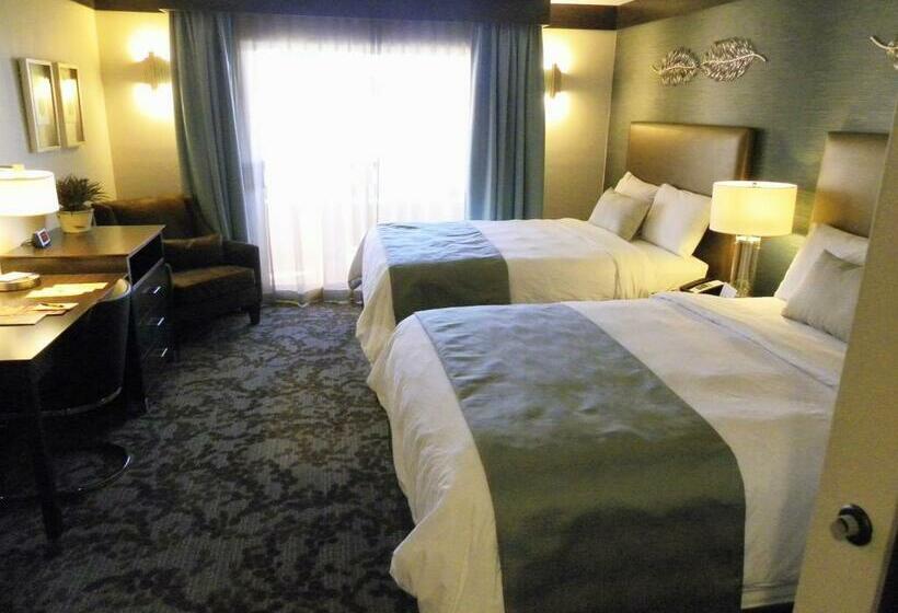 غرفة قياسية مزوَّدة بشُرفة, Ute Mountain Casino