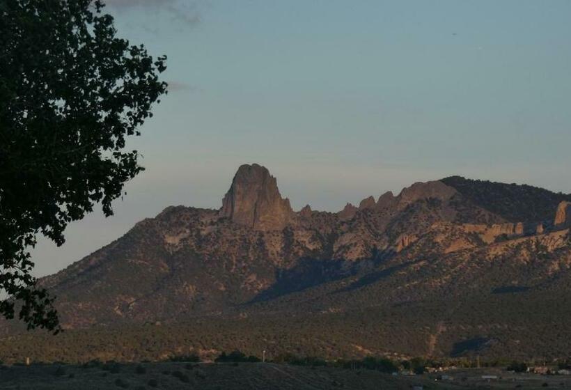 غرفة قياسية سرير كينج, Ute Mountain Casino