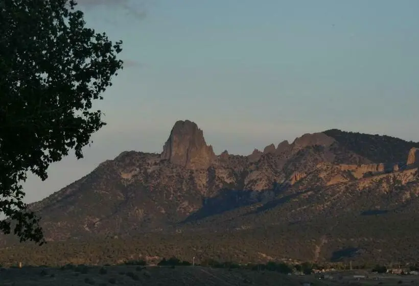 キングサイズベッドのスタンダードルーム, Ute Mountain Casino