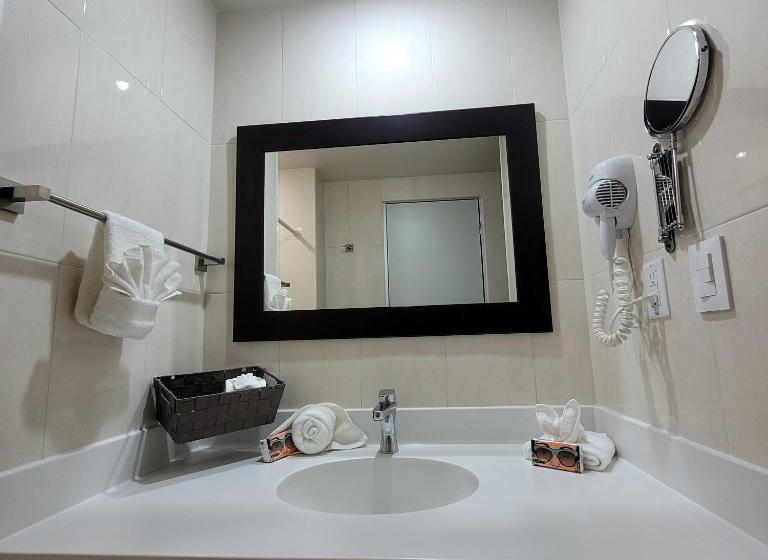 חדר סטנדרט, Ch