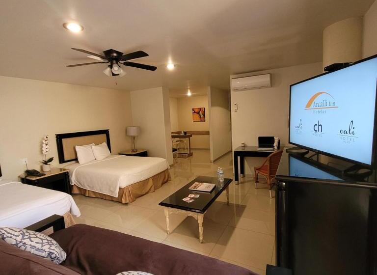 חדר משפתחתי סופריור, Ch