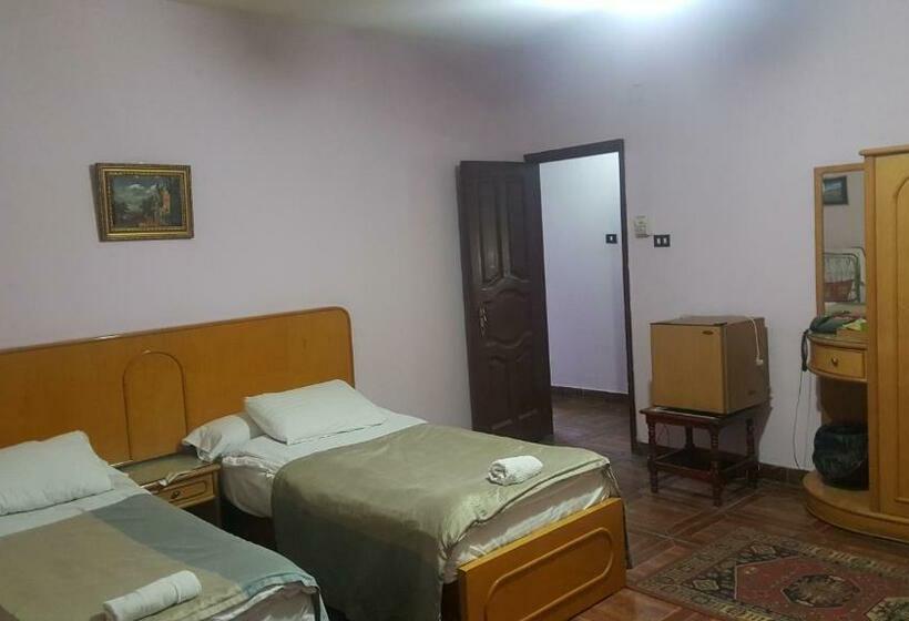 اتاق اکونومی, High Way